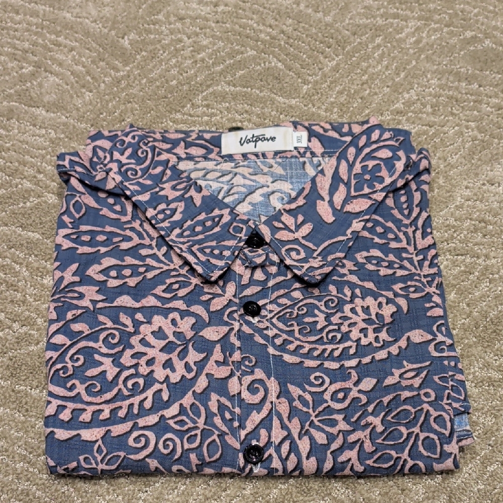 Vatpave Men's Casual Blue and Tan Leaf Print Shirt
